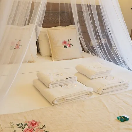 Loca Hotel
