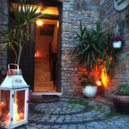 Loca Hotel